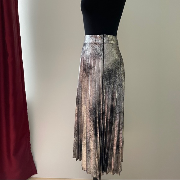 Halogen Metallic Pleated Skirt - Picture 6 of 7